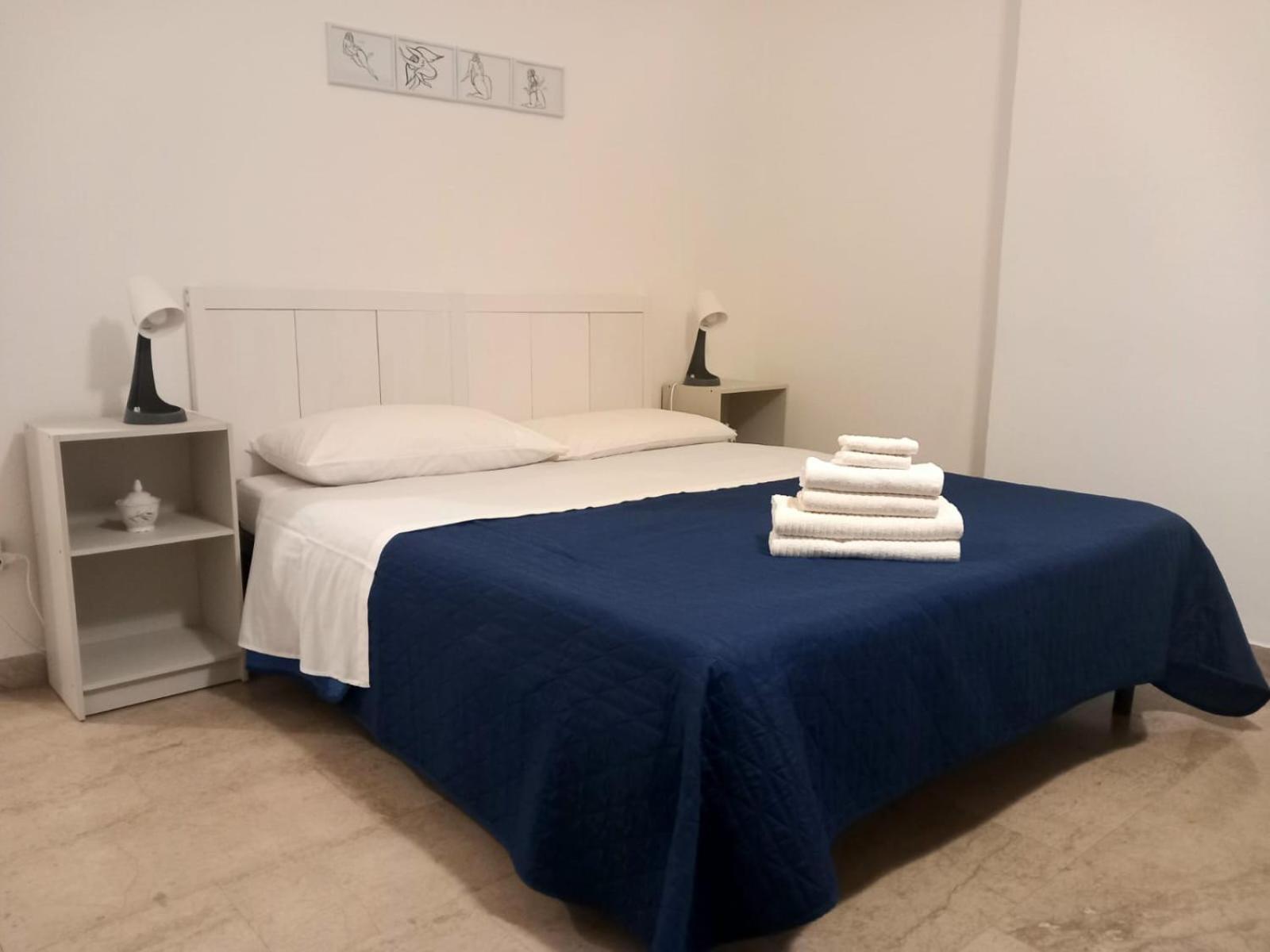 Casa Carina In Centro Apartment ปาแลร์โม ภายนอก รูปภาพ